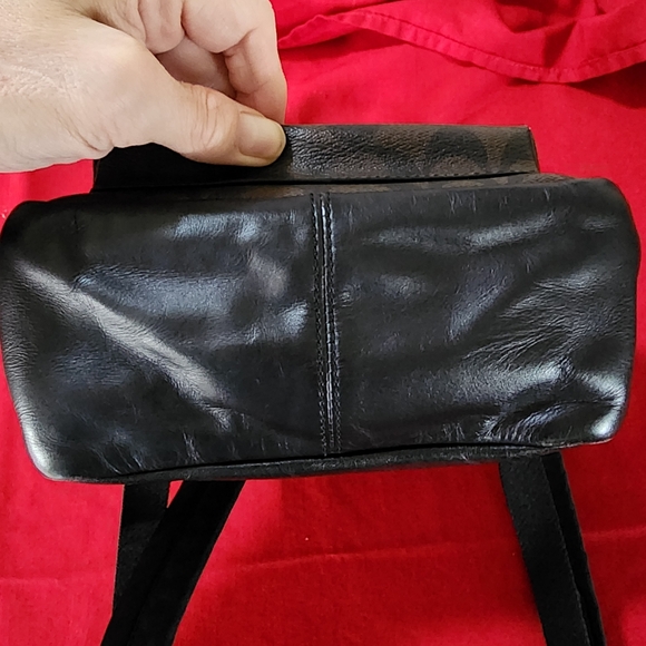 Woman's small Coach backpack - Picture 2 of 12